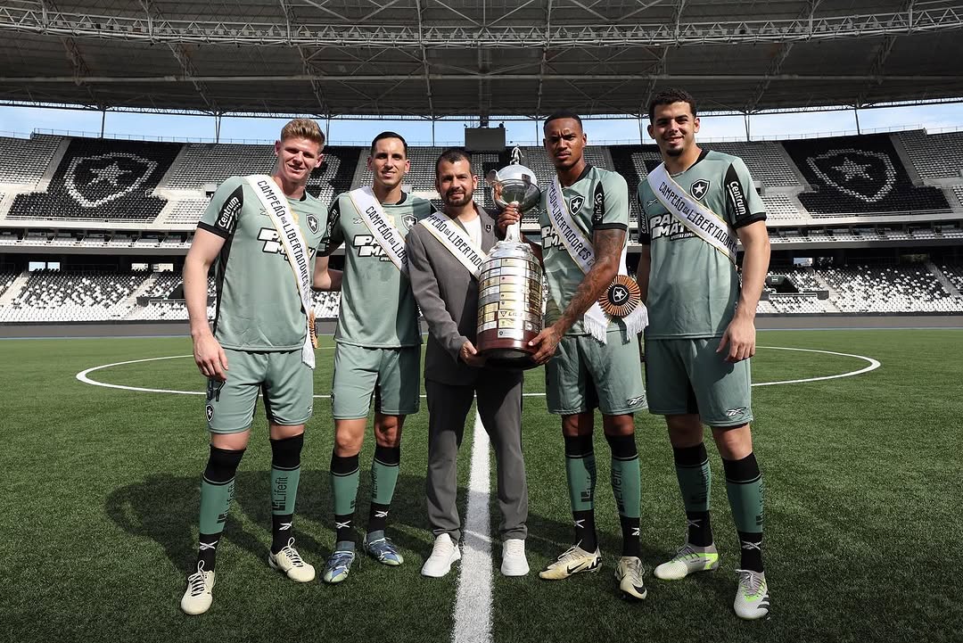 Raul, Gatito Fernández, Marcelo Grimaldi, John e Lucas Barreto, Botafogo campeão da Libertadores 2024