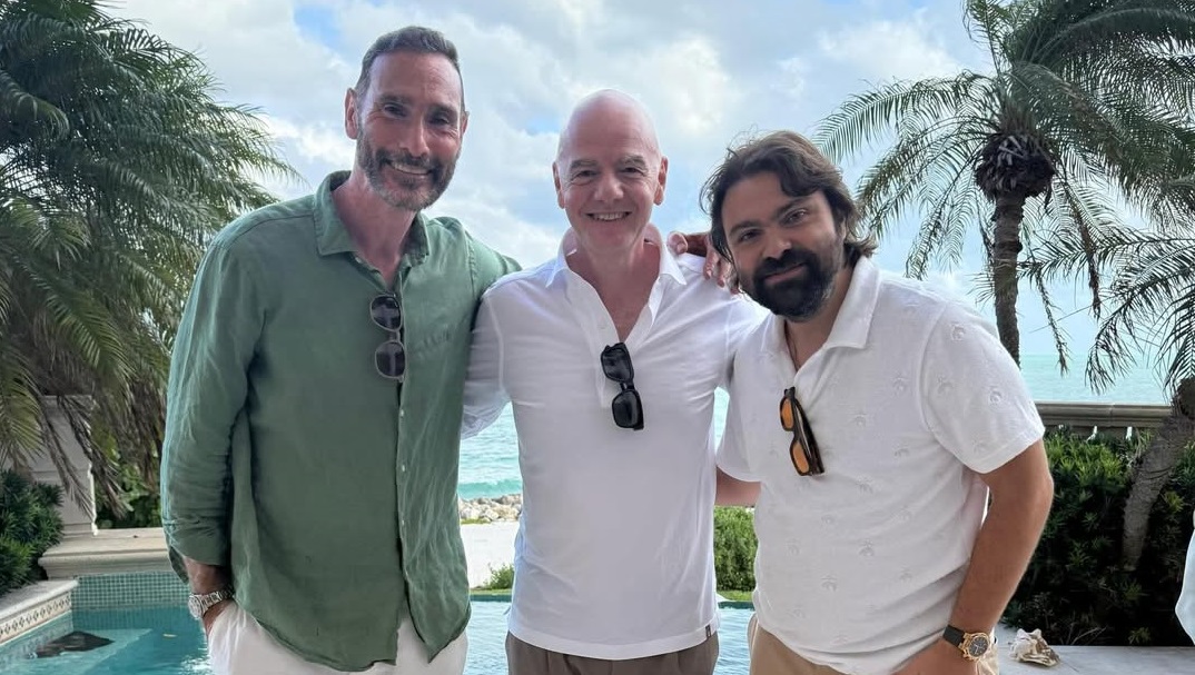 Thiago Alves, Gianni Infantino e João Paulo Magalhães Lins