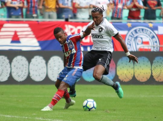 COM UM A MENOS, BOTAFOGO CEDE EMPATE AO BAHIA NO ÚLTIMO LANCE EM SALVADOR COM UM A MENOS, BOTAFOGO CEDE EMPATE AO BAHIA NO ÚLTIMO LANCE EM SALVADOR