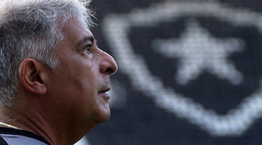 Corda no pescoço: Marcos Paquetá pode ser demitido até com vitória do Botafogo no Paraguai Corda no pescoço: Marcos Paquetá pode ser demitido até com vitória do Botafogo no Paraguai