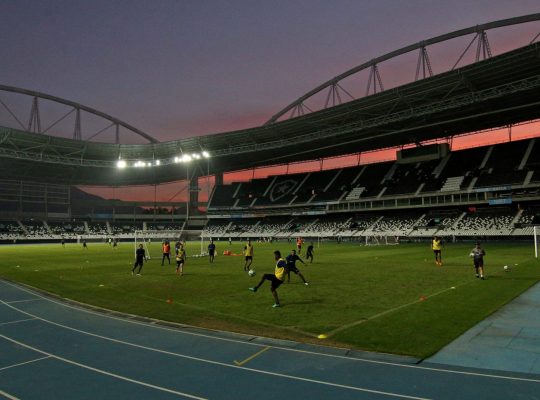 Botafogo é um dos cinco clubes da Série A que não perdeu jogador durante a Copa Botafogo é um dos cinco clubes da Série A que não perdeu jogador durante a Copa