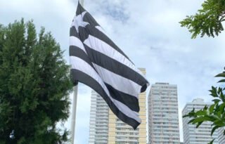 Botafogo traça estratégia para pagar dívida alta com empresário