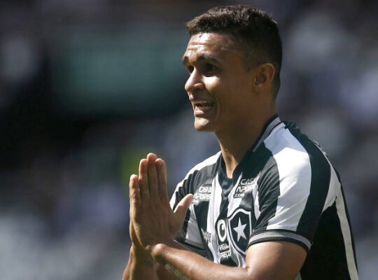 Quase um ano sem Erik: quem foram os pontas do Botafogo no período Quase um ano sem Erik: quem foram os pontas do Botafogo no período
