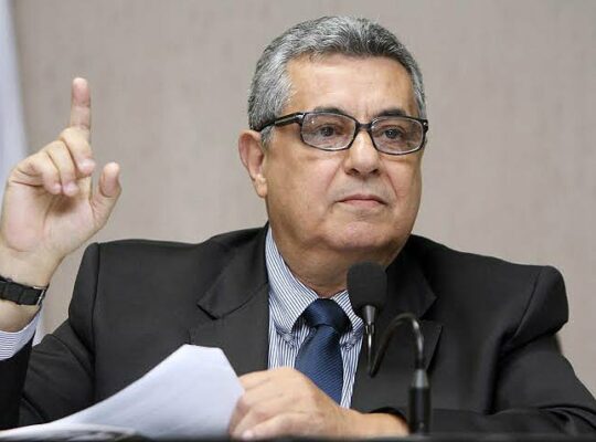 Federação do Rio deixa a cargo dos clubes decisão de retomar atividades Federação do Rio deixa a cargo dos clubes decisão de retomar atividades