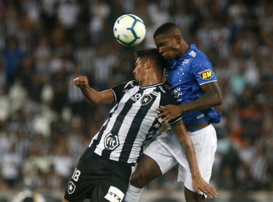 Cruzeiro ultrapassa o Botafogo e se torna o clube brasileiro com maior dívida. Veja ranking Cruzeiro ultrapassa o Botafogo e se torna o clube brasileiro com maior dívida. Veja ranking