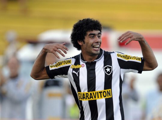 Quarentena alvinegra: Bruno Mendes garantiu a virada sobre o Vasco Quarentena alvinegra: Bruno Mendes garantiu a virada sobre o Vasco