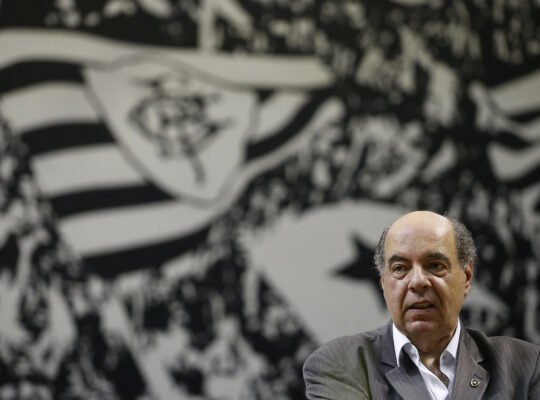 Botafogo e Vasco se preparam para pedir novo adiamento das parcelas do Ato Trabalhista Botafogo e Vasco se preparam para pedir novo adiamento das parcelas do Ato Trabalhista