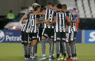 Botafogo se aproxima de três meses de atraso e pagará parte em 7 dias