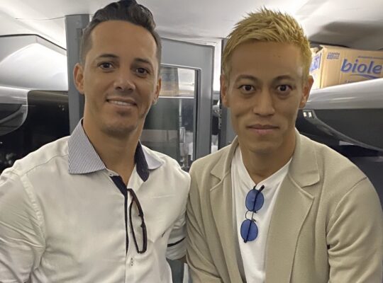 Agente que intermediou negociações do Botafogo: ‘A diferença entre Honda e Yaya é que um tem caráter e o outro não’ Agente que intermediou negociações do Botafogo: ‘A diferença entre Honda e Yaya é que um tem caráter e o outro não’
