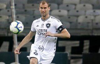 Saída de Carli pode significar economia de R$ 9 milhões ao Botafogo em salários e encargos