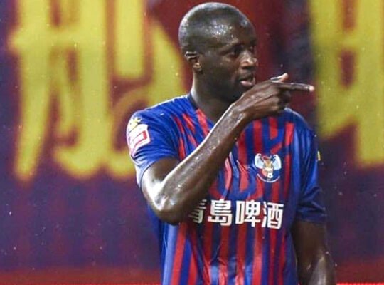 Candidato do Vasco chegou a Yaya Touré por caminho distinto; situação incomoda o Botafogo Candidato do Vasco chegou a Yaya Touré por caminho distinto; situação incomoda o Botafogo