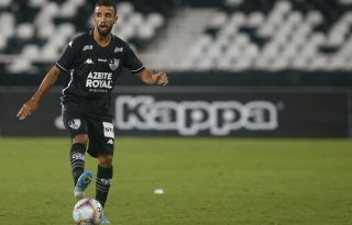 Sem Yaya Touré, sem problema: plano do Botafogo é valorizar a base