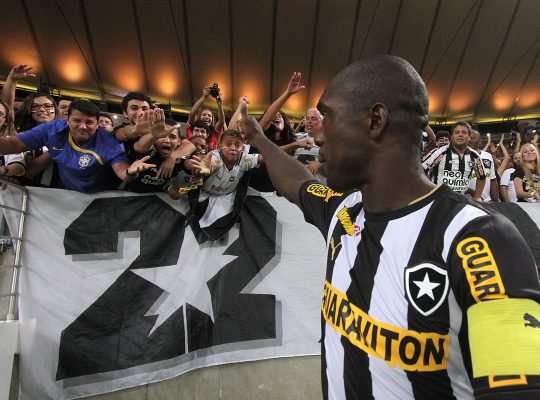 Após Seedorf, Botafogo é opção para astros estrangeiros em fim de carreira Após Seedorf, Botafogo é opção para astros estrangeiros em fim de carreira