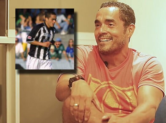 Peruano relembra peso de ter vestido camisa 7 de Garrincha no Botafogo: ‘Foi uma pressão extra para mim’ Peruano relembra peso de ter vestido camisa 7 de Garrincha no Botafogo: ‘Foi uma pressão extra para mim’