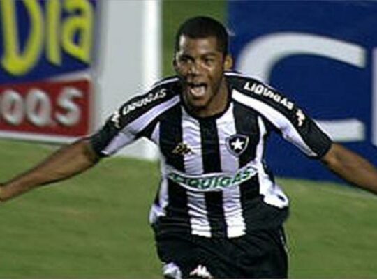 Esse dia foi fogo! Herói improvável, Renato Silva deu volta por cima e título ao Botafogo sobre o Fluminense Esse dia foi fogo! Herói improvável, Renato Silva deu volta por cima e título ao Botafogo sobre o Fluminense