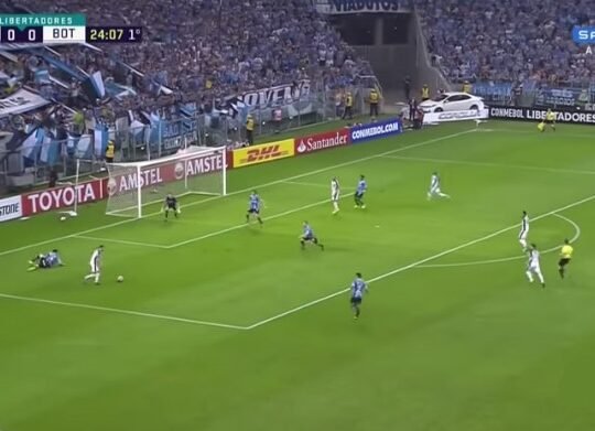 Pimpão relembra lance capital pelo Botafogo contra o Grêmio na Libertadores e vê eliminação como ‘injusta’ Pimpão relembra lance capital pelo Botafogo contra o Grêmio na Libertadores e vê eliminação como ‘injusta’