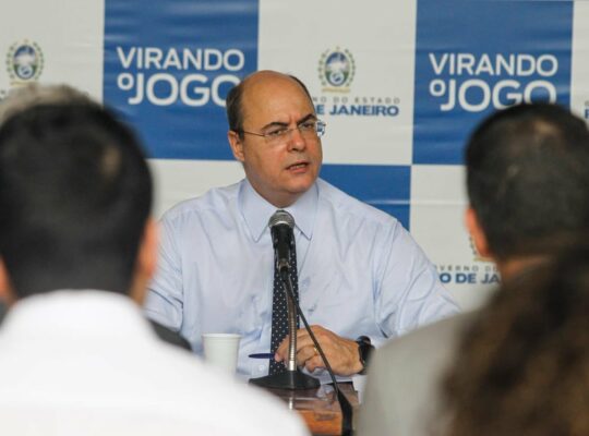 Governo do Estado veta retorno de treinos de clubes do Rio com ampliação da quarentena Governo do Estado veta retorno de treinos de clubes do Rio com ampliação da quarentena