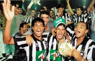 Band vai reprisar duas horas antes mesmo jogo do Botafogo confirmado pela Globo
