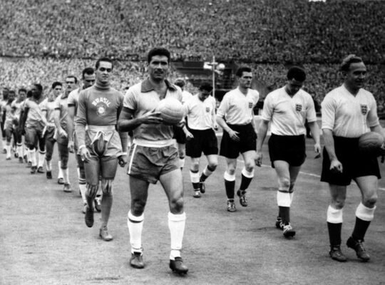 CBF faz homenagem a Nilton Santos em #TBT: ‘Uma lenda do Botafogo’ CBF faz homenagem a Nilton Santos em #TBT: ‘Uma lenda do Botafogo’