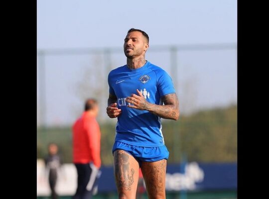 Dirigente do Botafogo revela que Ricardo Quaresma foi oferecido Dirigente do Botafogo revela que Ricardo Quaresma foi oferecido