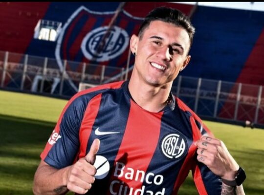 Botafogo faz sondagem por atacante paraguaio Bareiro, diz jornalista argentino Botafogo faz sondagem por atacante paraguaio Bareiro, diz jornalista argentino