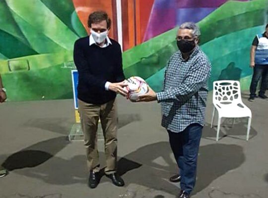 Prefeito do Rio dará coletiva às 9h45 para discutir próximos passos da retomada do Campeonato Carioca Prefeito do Rio dará coletiva às 9h45 para discutir próximos passos da retomada do Campeonato Carioca