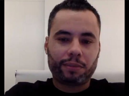 Jair Ventura esclarece polêmica do ‘Everest’ no Botafogo: ‘Protegi o grupo e acabei apanhando sozinho’ Jair Ventura esclarece polêmica do ‘Everest’ no Botafogo: ‘Protegi o grupo e acabei apanhando sozinho’