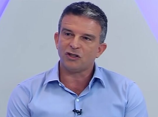 Candidato do Vasco dá mais detalhes do acerto com Yaya Touré e conta como venceu concorrência do Botafogo Candidato do Vasco dá mais detalhes do acerto com Yaya Touré e conta como venceu concorrência do Botafogo