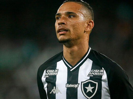 Luiz Fernando foca em manter boa fase no Botafogo: ‘Quero voltar ainda melhor’ Luiz Fernando foca em manter boa fase no Botafogo: ‘Quero voltar ainda melhor’
