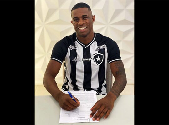 MARCELO BENEVENUTO RENOVA COM O BOTAFOGO POR MAIS TRÊS ANOS: ‘AQUI É FOGÃO!’ MARCELO BENEVENUTO RENOVA COM O BOTAFOGO POR MAIS TRÊS ANOS: ‘AQUI É FOGÃO!’