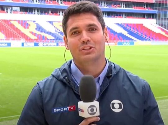 Jornalista exalta o Botafogo: ‘História é o melhor termômetro para definir grandeza. Deve ter orgulho dela’ Jornalista exalta o Botafogo: ‘História é o melhor termômetro para definir grandeza. Deve ter orgulho dela’