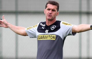 Vagner Mancini: ‘Ficamos sete meses sem salário no Botafogo. Fui até o fim porque não tiro o corpo fora’