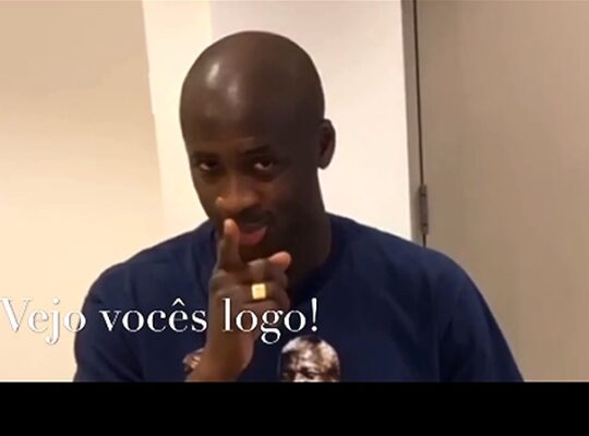 Será? Alvo do Botafogo, Yaya Touré é anunciado como reforço por candidato do Vasco e diz: ‘Vejo vocês logo’ Será? Alvo do Botafogo, Yaya Touré é anunciado como reforço por candidato do Vasco e diz: ‘Vejo vocês logo’