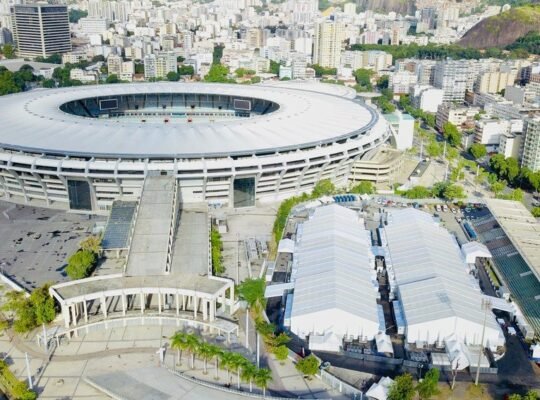 Arbitral mantém datas e reinício do Carioca na quinta-feira; Botafogo e Fluminense não aceitam jogar dia 22 Arbitral mantém datas e reinício do Carioca na quinta-feira; Botafogo e Fluminense não aceitam jogar dia 22