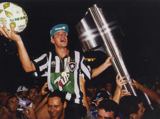 TUA ESTRELA BRILHA! BOTAFOGO EMPATA COM O SANTOS E É CAMPEÃO BRASILEIRO TUA ESTRELA BRILHA! BOTAFOGO EMPATA COM O SANTOS E É CAMPEÃO BRASILEIRO