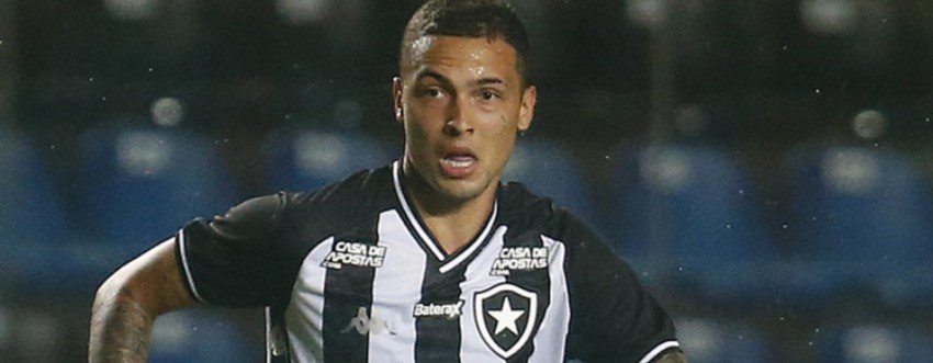 Emprestado pelo Corinthians, Thiaguinho teve passagem apagada pelo Botafogo
(Foto: Vítor Silva/BFR)