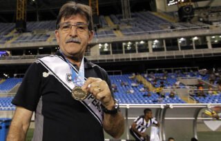 René Simões elogia Freeland, mas faz alerta ao Botafogo para Série B