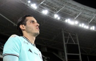 Botafogo: Gatito Fernández segue fora até de treinos por edema no joelho
