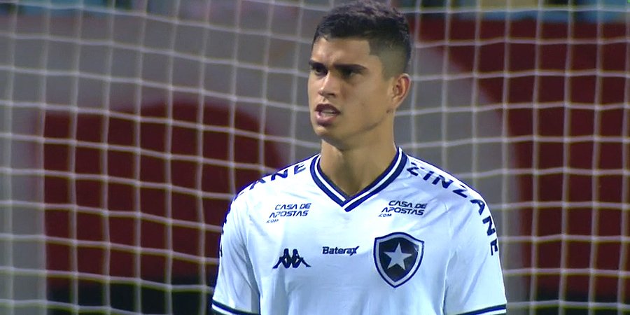 Kevin em Atlético-GO x Botafogo | Campeonato Brasileiro 2020