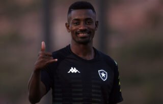 Lazaroni confia em recuperar Kalou no Botafogo e revela função preferida