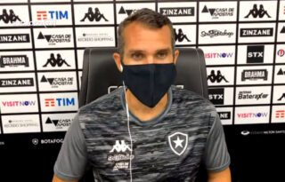 Bruno Lazaroni confia em virada do Botafogo e diz que ansiedade atrapalhou diante do Cuiabá