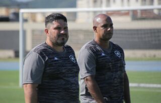 Reflexo da queda: Botafogo teve mais técnicos à beira do campo do que vitórias no Brasileirão