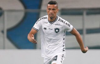Contratos de Cícero e mais quatro terminam, e Botafogo deixa de gastar R$ 400 mil por mês