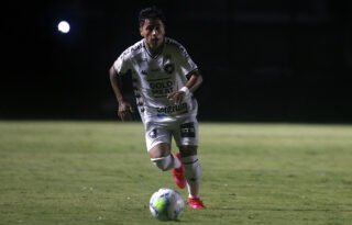 Lecaros ganha chance e deve ser a única mudança no Botafogo contra Atlético-GO