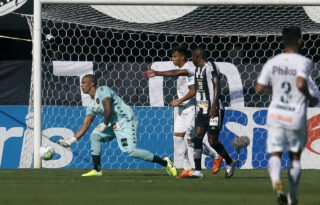 Melhor do Botafogo, Diego celebra atuação, mas lamenta derrota: ‘Vamos brigar pelo melhor para o clube’