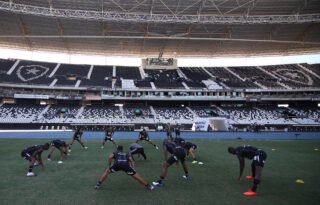 Após mais uma derrota, Botafogo chega a 99% de risco de cair para a Série B