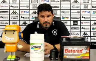 Barroca ressalta desequilíbrios do Botafogo para explicar derrota: ‘Atlético-GO foi montado de forma mais coerente’