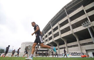 Chega ao fim contrato de Cícero com Botafogo; outros jogadores estão de saída