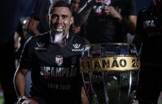 Com aval de Chamusca, Botafogo avalia nome de Wellington Rato, do Atlético-GO