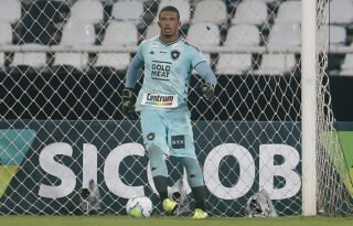 Botafogo: Diego Loureiro e Zé Welison podem ser titulares contra o Moto Club